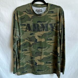 Shirts Happen long sleeve Army camo crew neck T-shirt, size L